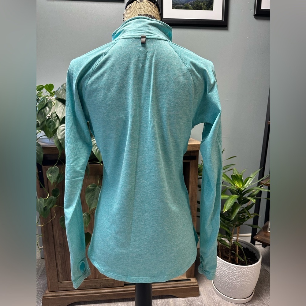 Nike Element dri fit light teal 1/2 zip up running top with thumb holes. Size S. - Picture 3 of 4
